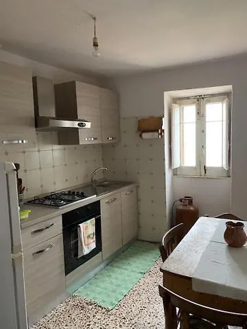 Casa Sulla Roccia * Sperlinga